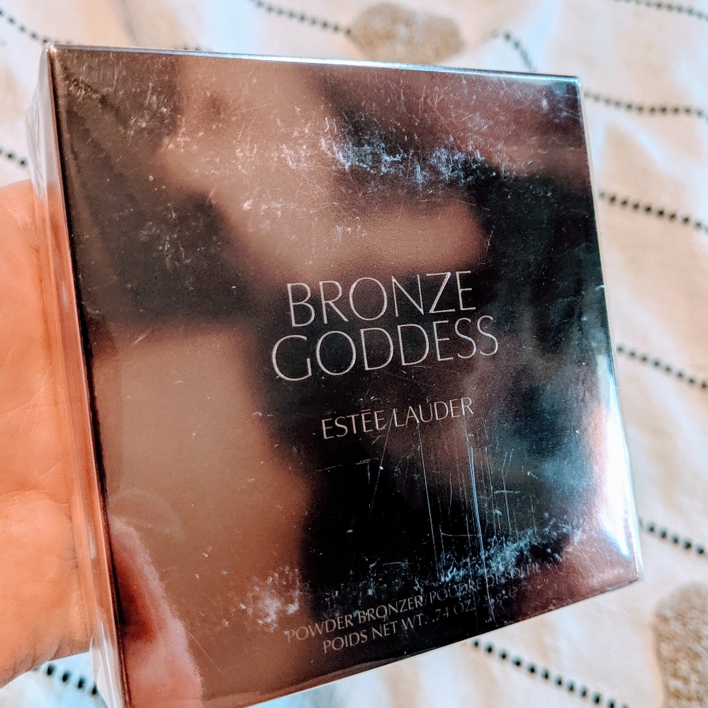 Estee Lauder Bronze Goddess color Deep NEW
